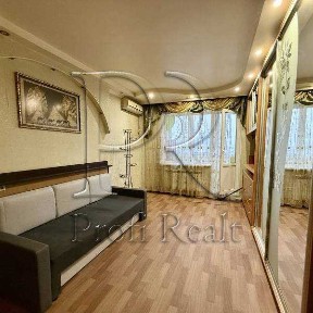 Киев, Свободы просп., 15/1