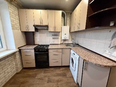 Оренда 2к квартири на пл. Визволення