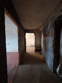 Продається 2к квартира в центрі мікрорайона