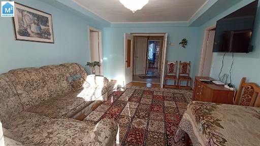 4-кімнатна квартира в Києві на бул. Л. Українки 9 подобово
