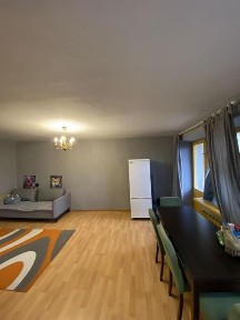 Продається двокімна квартира біля озера!