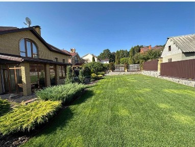 Продаж Будинку якісний