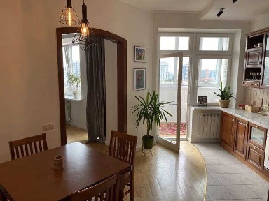 Продам 3-кімн. Лєскова Миколи вул. 1а, 130 м. кв. Печерськ.