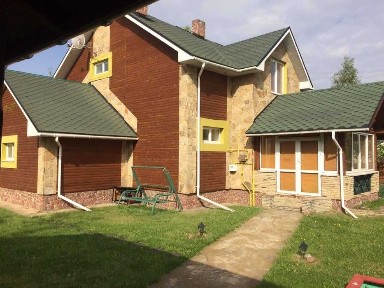 Продаж котеджа в КМ