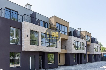 БЕЗ% Таунхаус 127м², Русановские Сады, ул Садовая, м. Левобережная