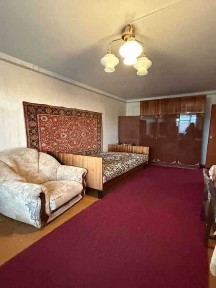 3к. квартира, Центральний ра-н, 64м2, середній поверх