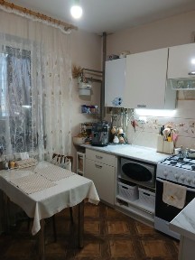 Продам 1кім новобудову з ремонтом на Боженка. у