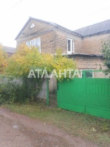 Большой капитальный дом в с. Светлое-7км от Одессы. 6соток земли.