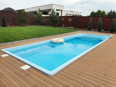 Продам дом с бассейном Новоалександровка