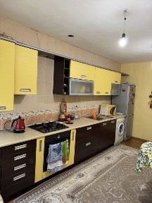 Продам 3-кім. квартиру м-н Жовтневий