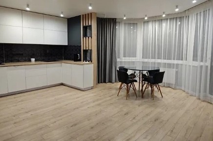 Світла 2-кімнатна з панорамою в центрі Черкас, 562765