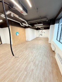 Оренда офісу в сучасному бізнес-центрі в 2 хвилинах від метро