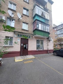 Сдам нежилое помещение по ул. Санаторная 11, ФАСАДНОЕ помещ., Киев