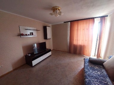 Квартира подобово 1-кімнатна, центр.