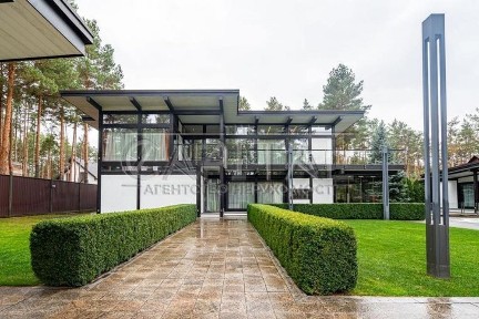 Продаж елітного автономного будинку в Riviera Village, Лебедівка