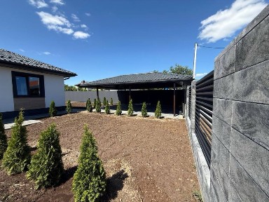 Будинок одноповерховий у Ворзелі, велика ділянка і автонавіс!