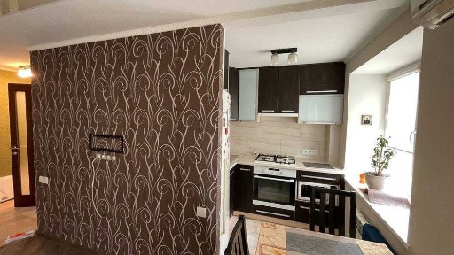 Продаётся 3-х комнатная квартира в центре Славянска