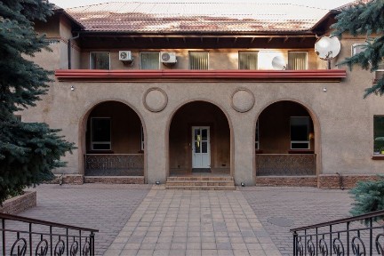 Офісні приміщеня