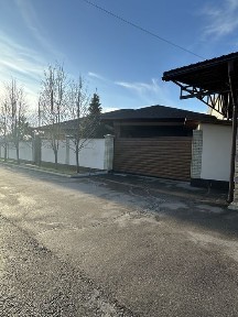 Продам дом в центре города, Б. Гвардейский