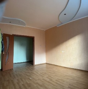 2-х сталінка, центр 95 квартал, Героїв АТО, 33