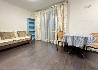 Оренда квартири! Вишневе ( центр).