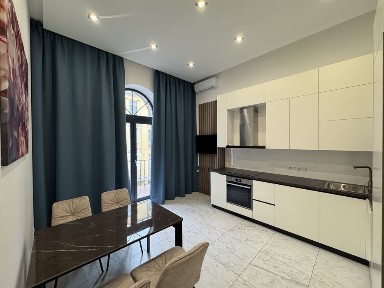 Продаж 2к квартири з новим ремонтом. Шовковична, 23. Ексклюзив.