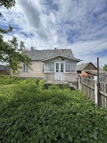 Продаж будинку в Полонному 112 кв м, ділянка 18 соток.