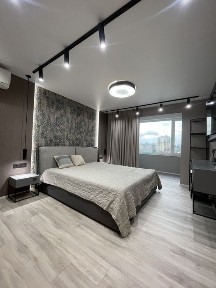 Сдам Люксовую 3ку на Дмитревской, Центр 5 минут пешком. 9/10 этажки.