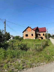 Продається двоповерховий будинок в Вишково