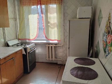 Продаж двокімнатної квартири в центрі міста