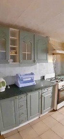 Здам частину будинку р-н. Мих. Рубеж. Три кімнати, двір, облаштований.