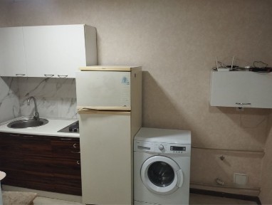 Власник здає 1 кімнатний будинок на Київськой