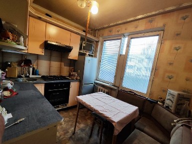 Продаж 2х кімнатної квартири Січневий Прорив 266