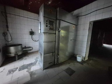 700м2 - продуктове чи ін. виробництво