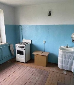 Продам 3-кімнатну квартиру в м. Болград, Одеська обл.