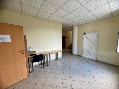 Продам дом под коммерцию 10 минут до Центра