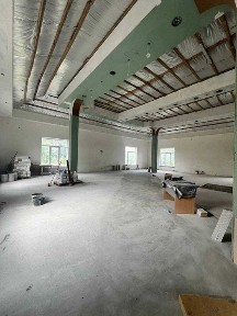 Оренда комерційного приміщення, 592 м², с. Солуки