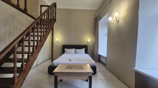 Аренда ДВУХУРОВНЕВАЯ кв Центр Дерибасовская Газ Любой Срок