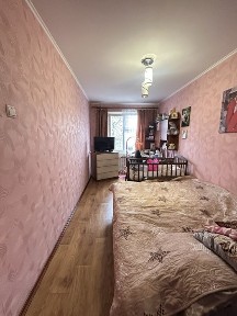 Продаж 2-квмнатної квартири в районі «Юріяфарм»