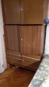 Посели 1 девушку Отд. Комната м Гололосеевская - 10мин 1500 гр/МЕСЯЦ