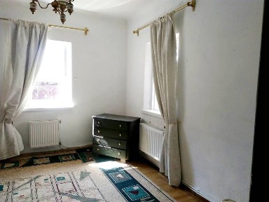 Оренда частини будинку в центрі