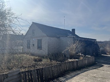 Продам будинок с. Бурти ( від Кременчука 12 км)