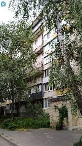 Виноградар. Продам роздільну 3-кімнатну квартиру Світлицького, 30/20Б.