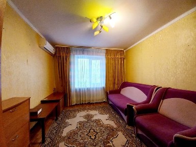 Квартира 54 м² з меблями і технікою