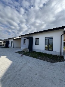 Котедж під чистову обробку за солодкою ціною!