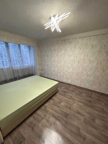 Срочно с 1-но. ком. кв. Милютенка 11 а. метро 10 минут