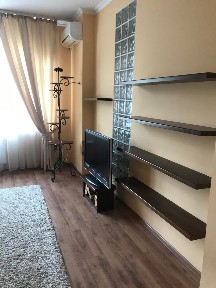 Киев, Вячеслава Черновола ул.