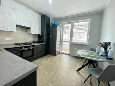 Продам 1-кімнатну квартиру ЖК 