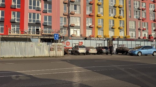 Оренда комерції, ФАСАД, прохідна частина, поруч ЗУПИНКА