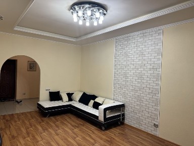 Здам простору 3хк. кв. Центр